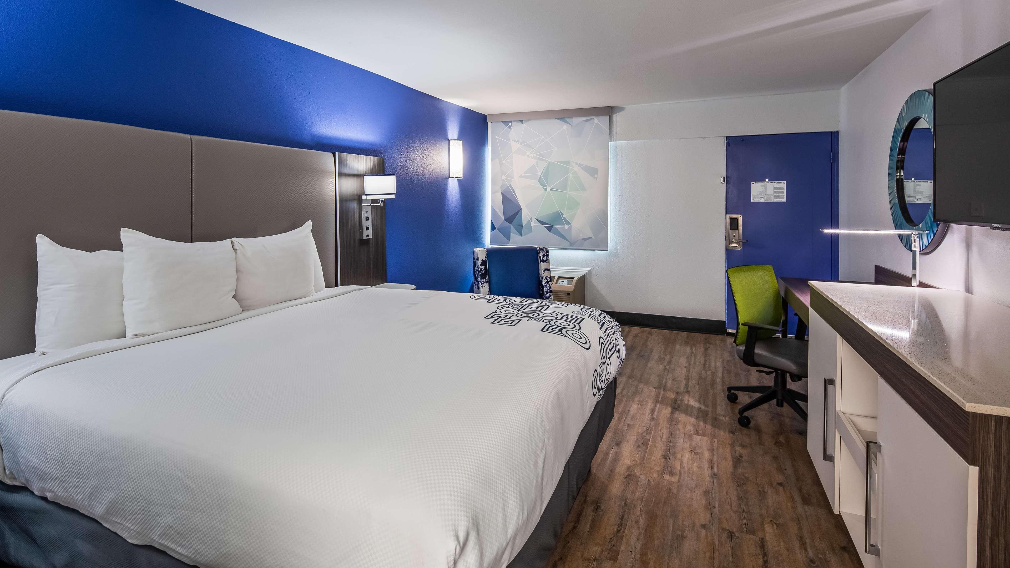 Surestay Plus Hotel By Best Western Sacramento Cal Expo Экстерьер фото