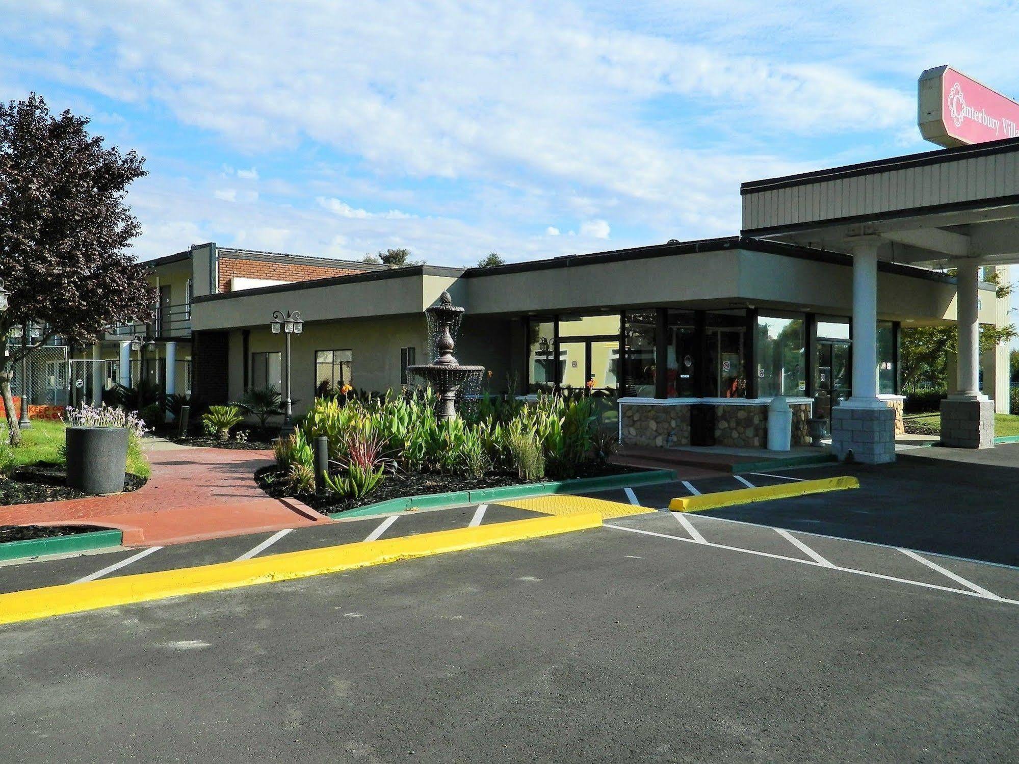Surestay Plus Hotel By Best Western Sacramento Cal Expo Экстерьер фото