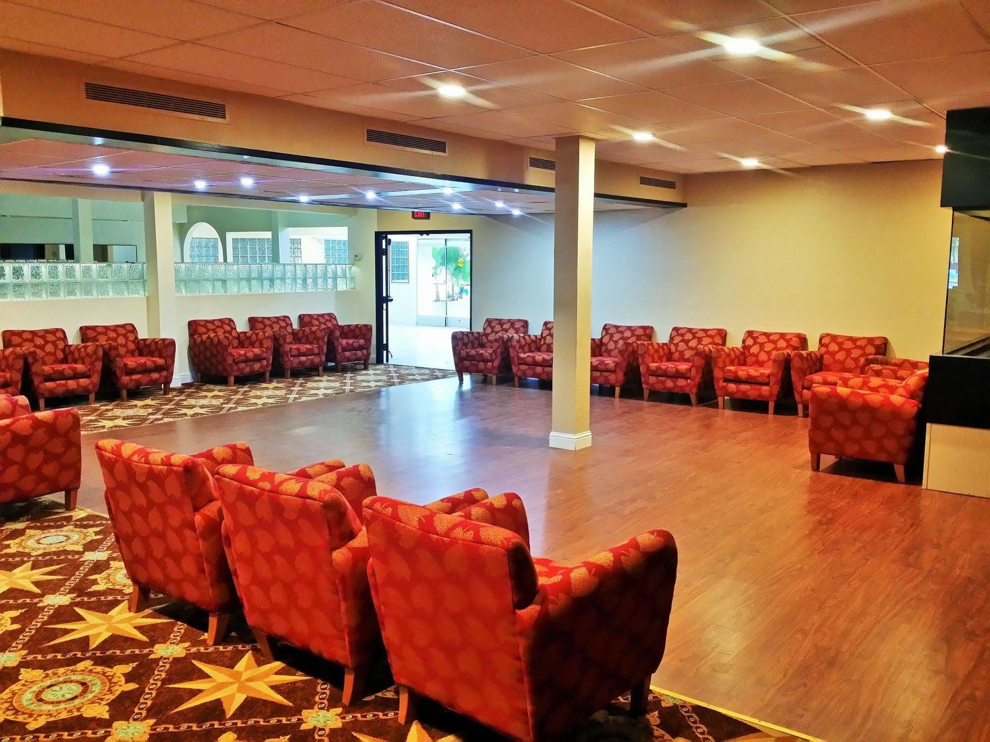 Surestay Plus Hotel By Best Western Sacramento Cal Expo Экстерьер фото
