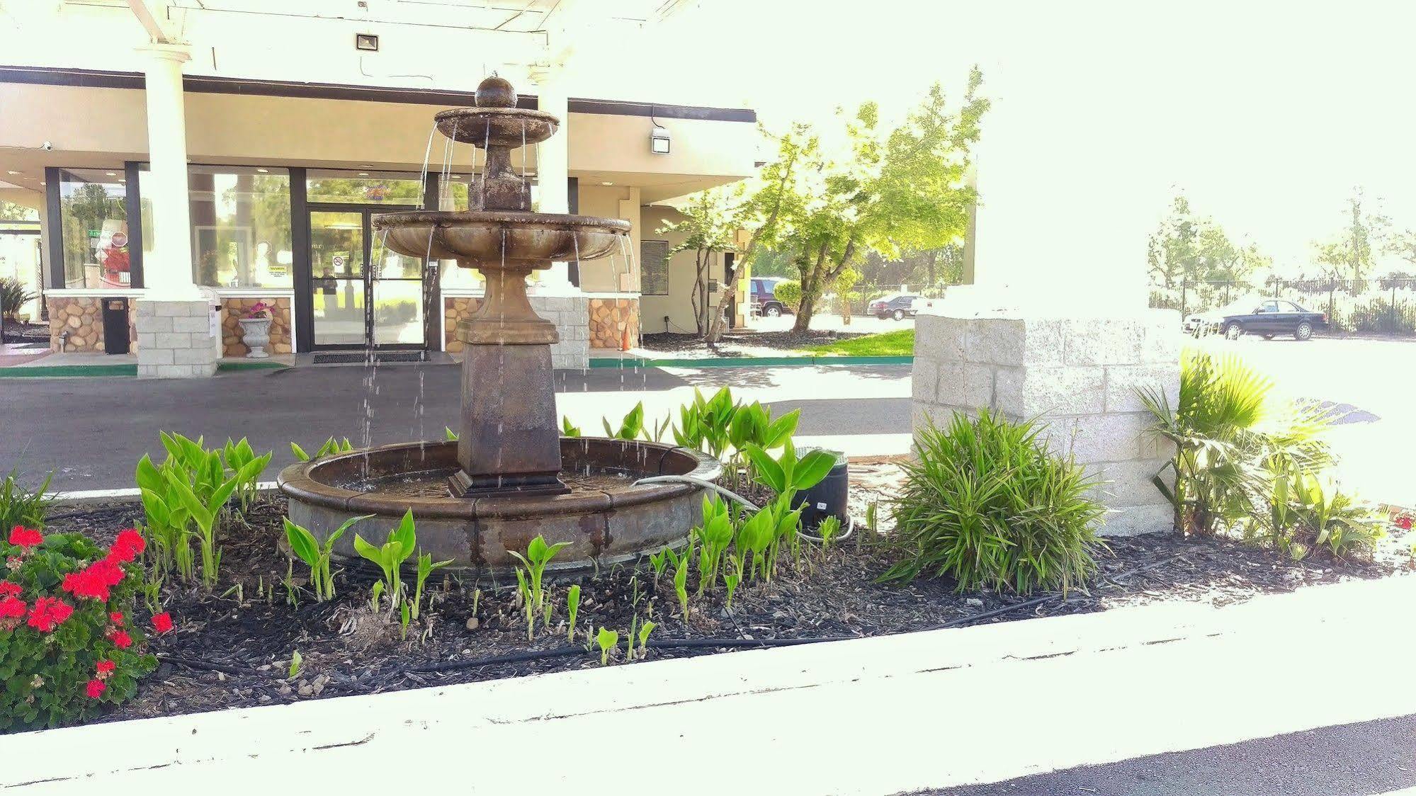 Surestay Plus Hotel By Best Western Sacramento Cal Expo Экстерьер фото